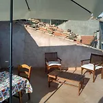 Oda ve Kahvaltı A Taverna Intru U Vicu