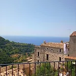 A Taverna Intru U Vicu ベッド・アンド・ブレックファスト 4*