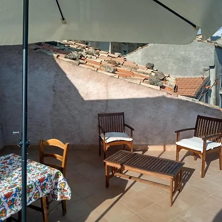 فندق مبيت وإفطار A Taverna Intru U Vicu