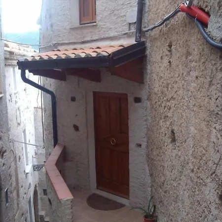 A Taverna Intru U Vicu Oda ve Kahvaltı 4*