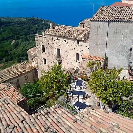 A Taverna Intru U Vicu B&B 4*