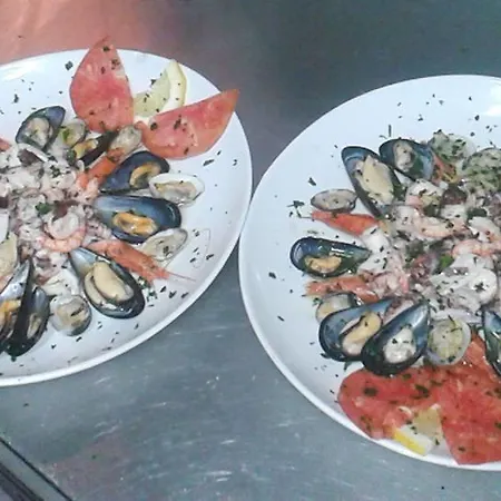 A Taverna Intru U Vicu Oda ve Kahvaltı