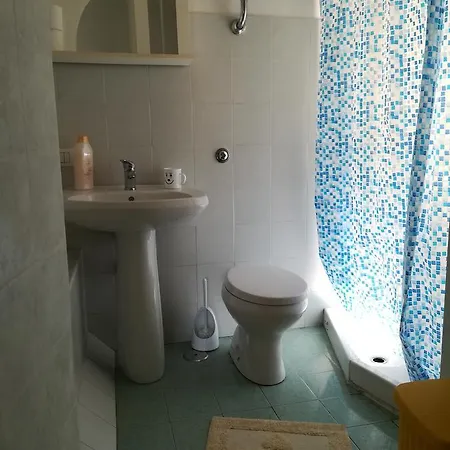 Oda ve Kahvaltı A Taverna Intru U Vicu