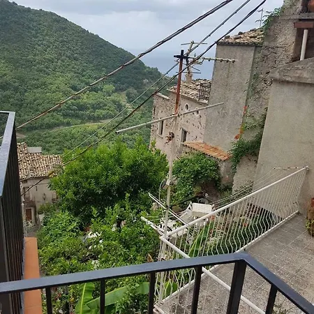 A Taverna Intru U Vicu Oda ve Kahvaltı *